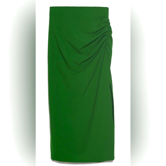 Zara Dresses & Skirts - ZARA NWOT Elegant Green Ruched Skirt Size L